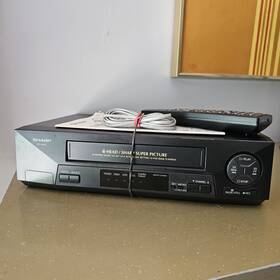Sharp A41010u Vcr Vhs Player With Remote And Manual Vc