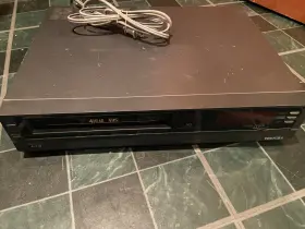 M-7730 Sharp Toshiba 4 Head Vhs No Remote/tapes Donftt Play For Parts Or Repair