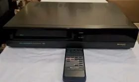Vc-a220 Sharp Vhs Vcr With Remote Both Tested And Working Good Condition B65