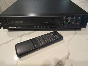Sharp Vc-a303u Vhs Video Player Cassette Recorder With Remote - Works Great