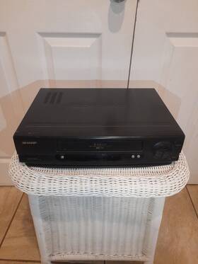 Sharp Vc-a522u Vhs Video Cassette Recorder