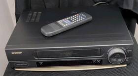 Sharp Vc-a523 Vhs Player For Parts With Remote