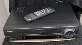 Vc-a523 Sharp Vhs Player For Parts With Remote