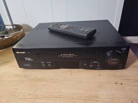 Sharp Vc-a575 Vhs Player With Remote