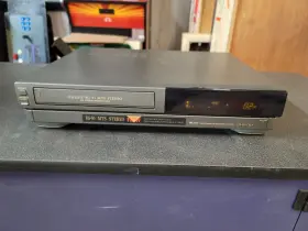 Vc-h890 Sharp Rare Vhs Player Vcr 4-head Hi-fi Stereo No Remote Asis Not Working
