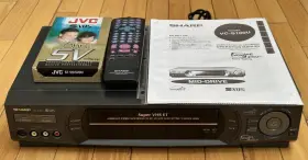 Vc-s100u Sharp Vc-s100 Super Vhs Et S-vhs Vcr Tested Working With Remote And Blank Tape