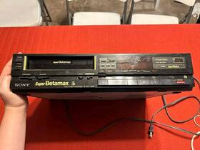 Sony Al-340 Vintage Sl-340 Super Betamax Recorder Powers On Not Fully Tested