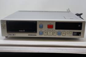Sony Evo-511 Video Cassette Recorder - Powers On