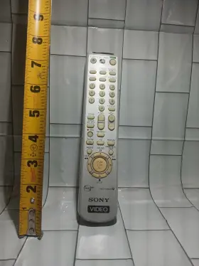 Rmtv402b Sony A Remote Control Its Designed For Use With Vcr Dvd Cassette