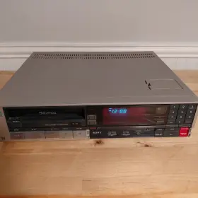 Sl-90 Sony Vtg Betamax Video Cassate Recorder Powers On Sold As Is Read