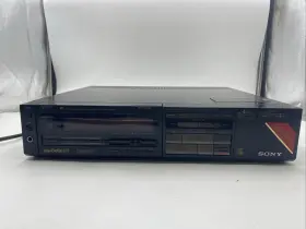 Sl-hf950 Sony Betamax Superbetahi-fi Video Cassette Recorder Power On Tested