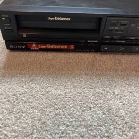Sony Sl-s400 Super Beta Max Hi-fi Powers On