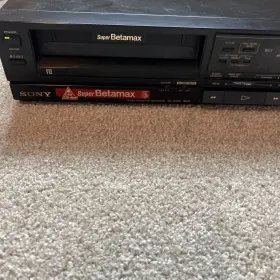 Sl-s400 Sony Super Beta Max Hi-fi Powers On