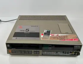 Sl-t50me Sony Betamax Video Cassette Recorder Pal Secam And Ntsc