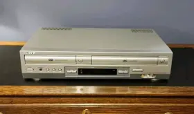 Slv-d300p Sony Slv-300p Dvd Player / Vcr Video Cassette Recorder - Model #slv-d300p Vhs Hi-fi