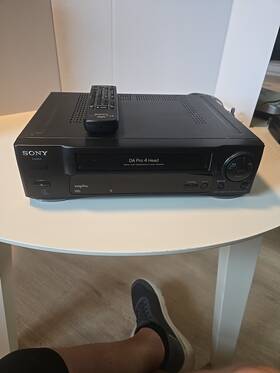 Sony Slv-380 Vcrplus Da Pro 4 Head/digital Auto Tracking/auto Head Cleaner