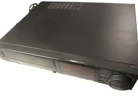 Slv-393 Sony Da Pro 4 Head Video Cassette Recorder Model Lights Up Parts Only