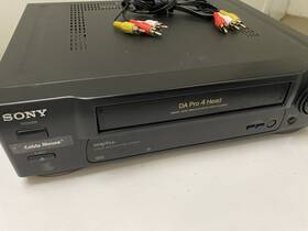 Sony Slv-440px Vcr Player With Av Cables