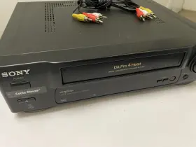 Slv-440px Sony Vcr Player With Av Cables