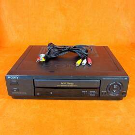 Sony Slv-677hf Vcr Hi Fi Vhs Recorder Player Tested Working Av Cords No Remote