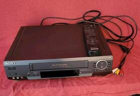 Sony Slv-ax10 Vcr Hi-fi 4 Head Video Cassette Recorder Vhs With Remote - Tested