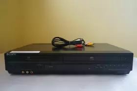 Slv-d281p Sony Dvd Player/ Video Cassette Recorder/ Vhs Player
