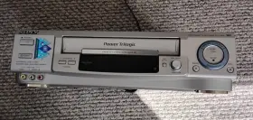 Slv-l79hfvz Sony Vcr Plus Gold Vhs Player Recorder. No Remote