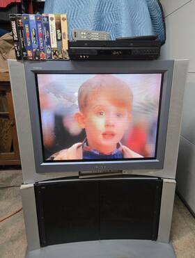 Sony Slvd28p Holy Grail Crt Kv-32fv310 And Cd/vcr Combo W Original Stand Remote