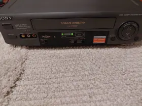 Sonyslv-n88 Sony Slv-ph88ee Multi-system Vcr Vhs Pal/ntsc 110 240v Untested As-is