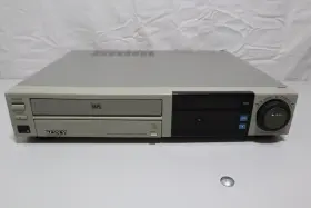 Svo-140 Sony Professional Vhs Player/recorder/ As Is Parts Or Repair