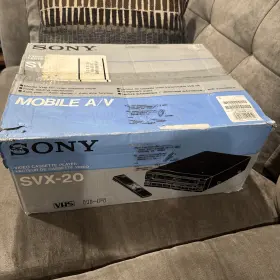 Svx-20 Sony New Vintage Compact Mobile Vcr 12 Volt Hi-fi