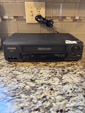 Sylvania 2965lf Vcr 4 Head Hi-fi Vhs 19 Micron Model No Remote