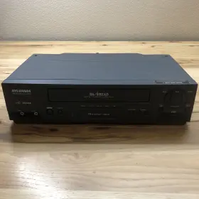 6240vc1 Sylvania Vcr 6240vc 4-head Vhs Video Cassette Player - Tested No Remote