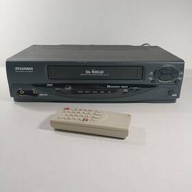 Sylvania 6241cvb Vcr Vhs Player / Recorder Da-4 Head Model With Remote Tested