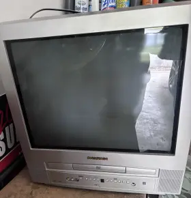 6520fde Sylvania Combo Dvd/tv