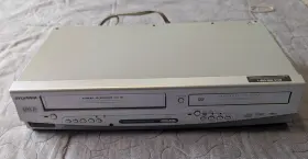 Dv220sl8a Sylvania Dvd Vhs Player/recorder - Partial Works
