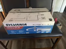 Srd2900 Sylvania Dvd And Vcr Dual Deck With Mp3 Playback Remote Control
