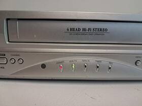 Sylvania Ssv6003 Vcr Vhs 4-head Hi-fi Stereo 19 Micron Head - No Remote Tested