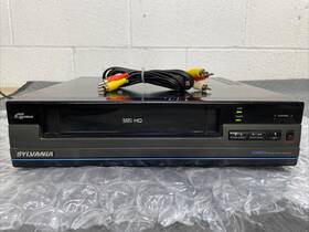 Sylvania Vc4040at01 Vintage 4 Head Video Cassette Recorder With Rca Cord