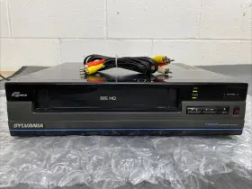 Vc4040at01 Sylvania Vintage 4 Head Video Cassette Recorder With Rca Cord
