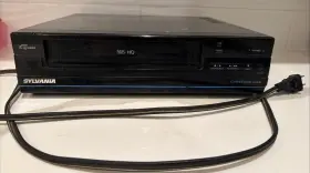 Vc4044at01 Sylvania Vintage 1988 4-head Vhs Hq Vcr Made In Japan Parts/repair