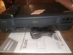 Symphonic 3940 Sl2940 4 Head Hq Vhs Video Cassette Recorder - Tested Works