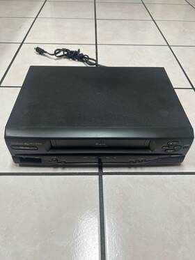 Symphonic Se-426d Se426d Vcr Video Cassette Recorder 4 Head Vhs Player No Remote. Tested