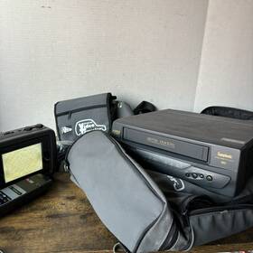 Symphonic Sp1910 The Original Mobile Video Traveler Steel Horse Auto - Broken Screen Vcr Untested