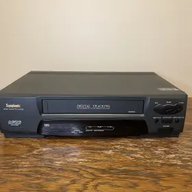 Sv206g Symphonic Vhs Player Stereo Vcr Video Cassette For Parts Untested