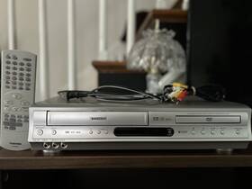 Toshiba Ad13x35032 Sd-v291u Dvd Vhs Combo Vcr - With Remote And Av Cable Tested Free Shipping