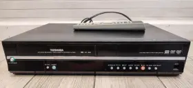 Dvr-600ku Toshiba D-vr600ku Vhs/dvd Inch Hdmi Combo Dvr-600ku. Partially Working Dvd Side. Read Please Dvr-600ku Toshiba D-vr600ku Vhs/dvd Inch Hdmi Combo Dvr-600ku. Partially Working Dvd Side. Read Please