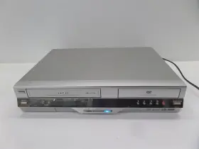 D-vrw1su Toshiba Vcr Vhs And Dvd Combo Player - No Remote