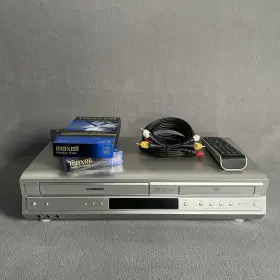 Sd-k531 Toshiba Ds-k531 Dvd/vcr Combo With Remote Av Cable And 2 Blank Tapes