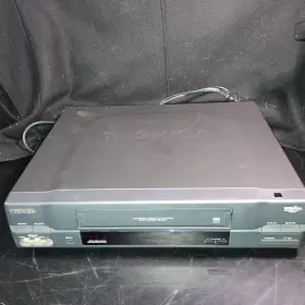 20240325 Toshiba E.2 B/20240325/cb.11 4 Head Hifi Stereo Vcr Vhs Player Model M-672 No Remote - Tested